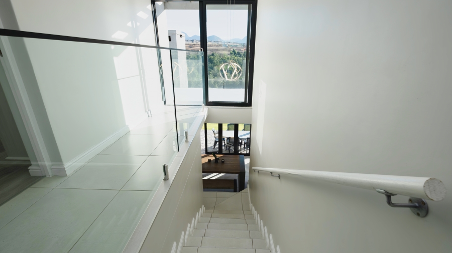 4 Bedroom Property for Sale in Welgelegen Western Cape